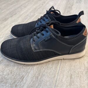 IZOD Men's Black Memory Foam Soft Top